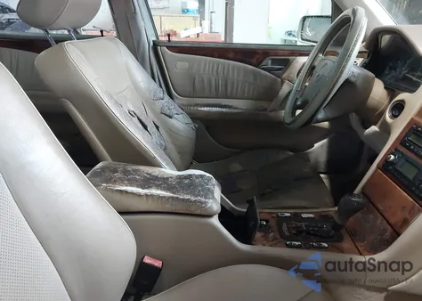 1999 Mercedes-Benz E 320 from USA, damaged, VIN WDBJF65H9XA757356